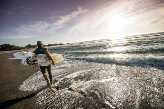 Pichilemu: La Capital del Surf en Chile y Por Qué Necesitas un Buen Traje de Agua