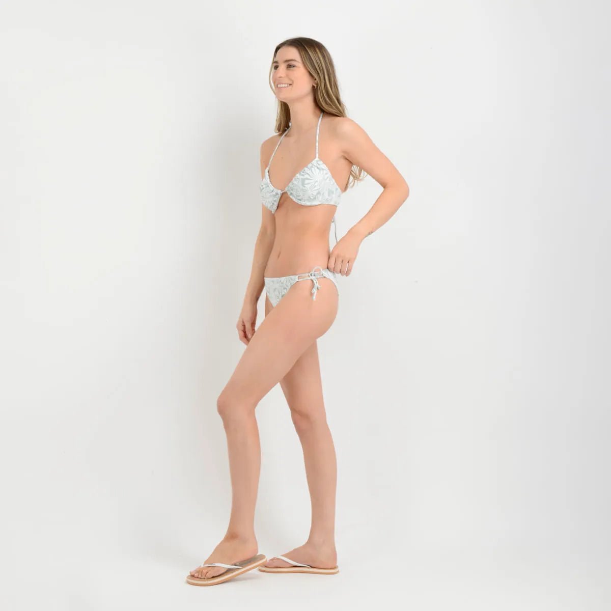 Bikini Half Moon Azul Claro / Pastel talla XL