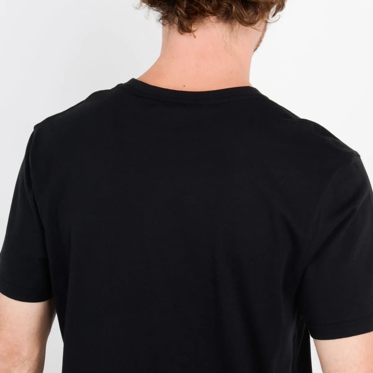 Polera manga corta cali negro
