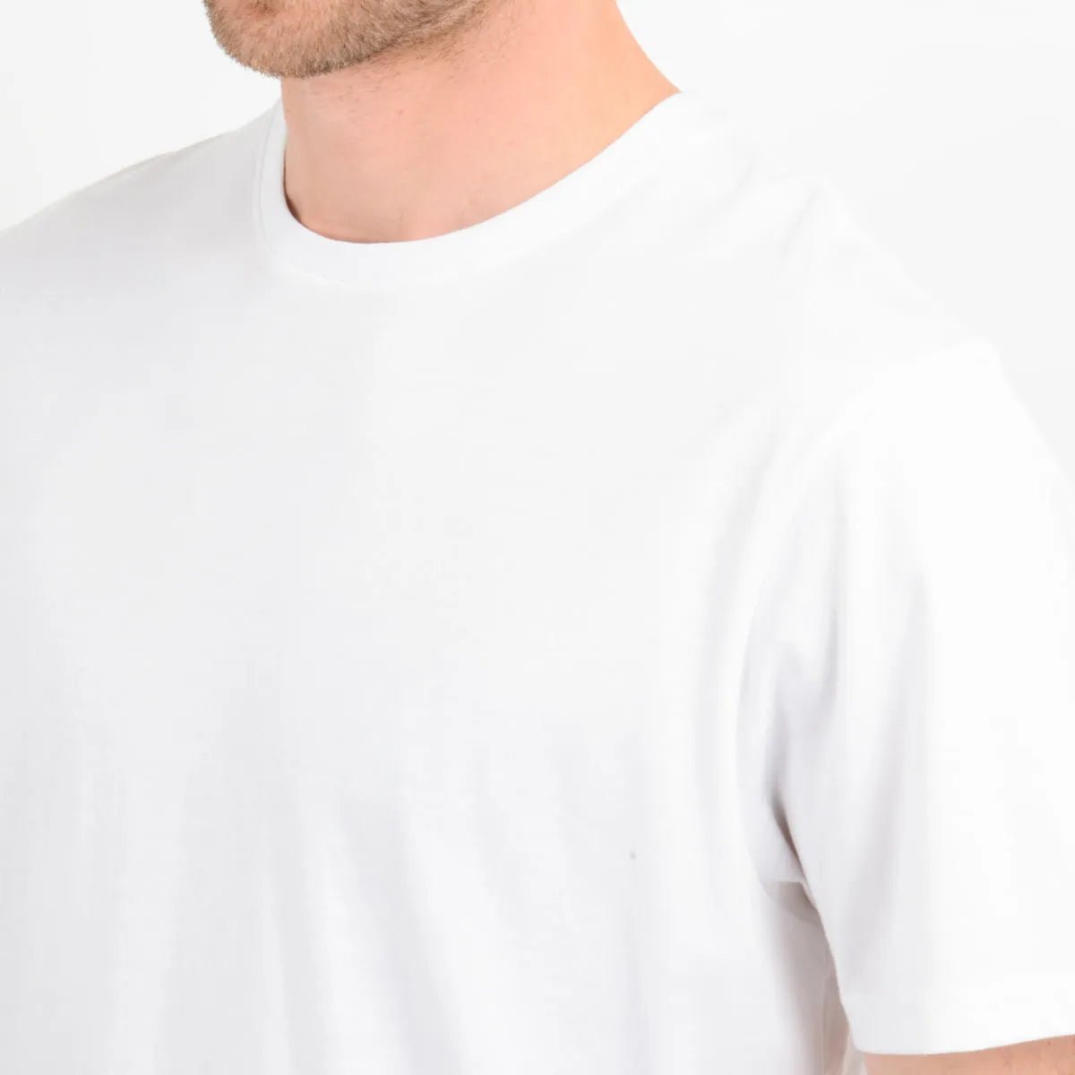 Polera manga corta east cliff basic blanco