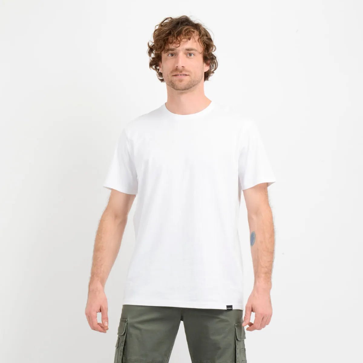 Polera manga corta east cliff basic blanco
