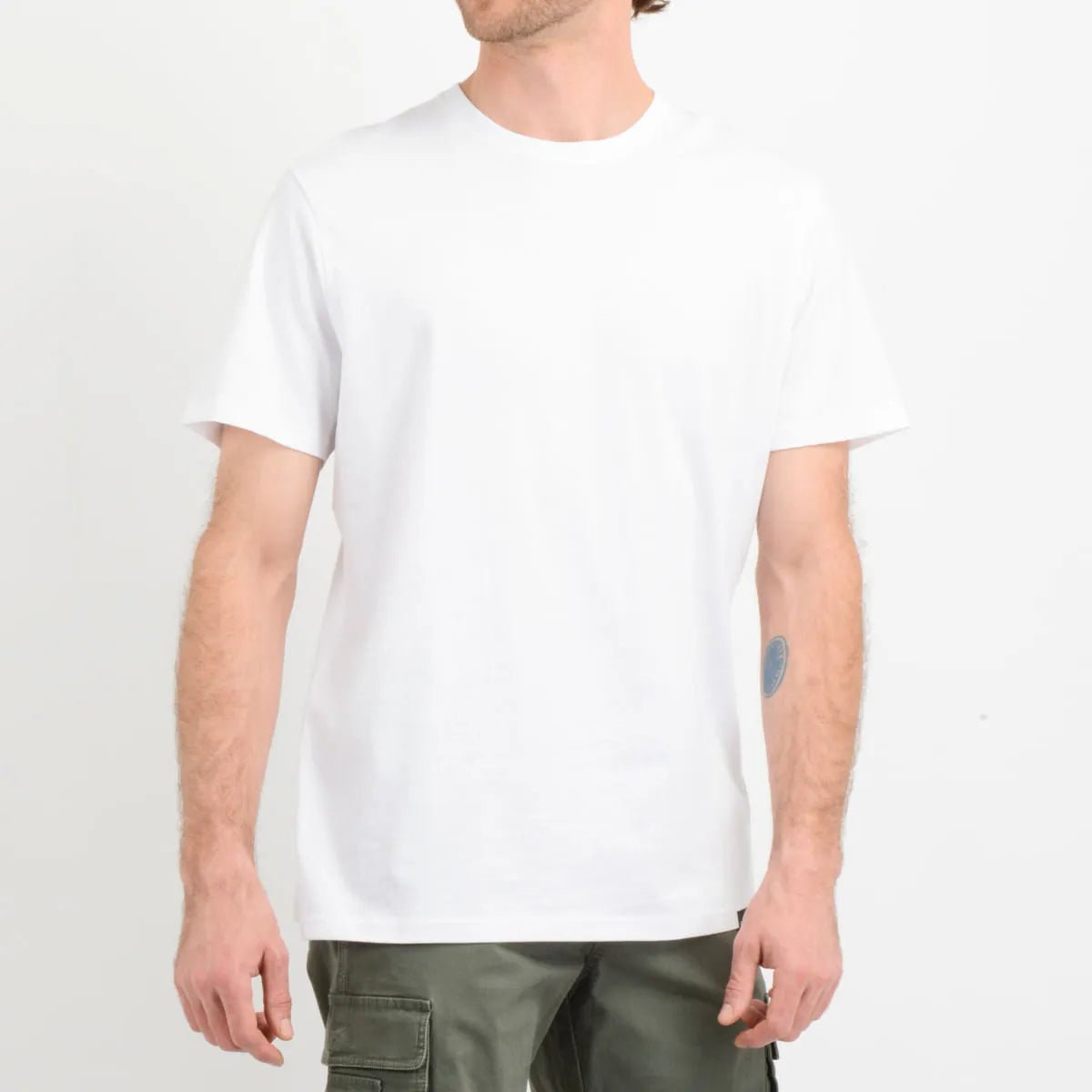 Polera manga corta east cliff basic blanco