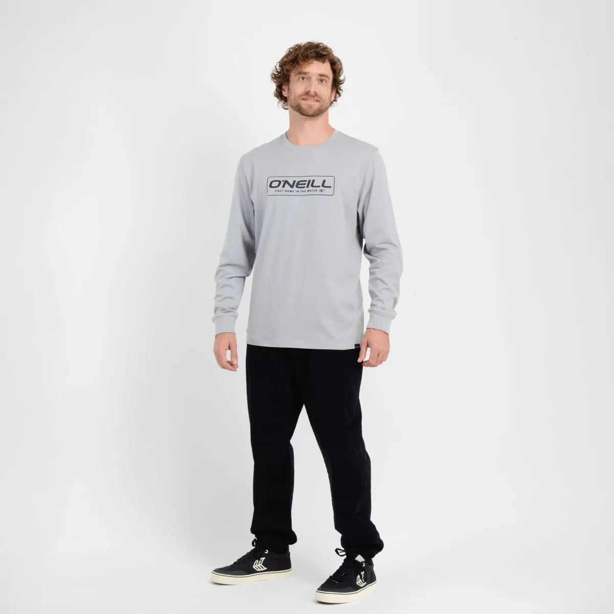 Polera manga larga bruce gris claro